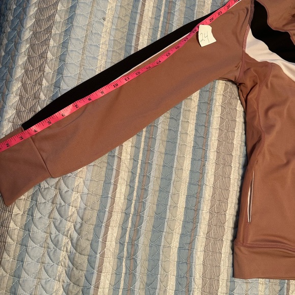 New Fashion Active Wear ( 3 Piece) Large/ XLarge - Picture 6 of 10